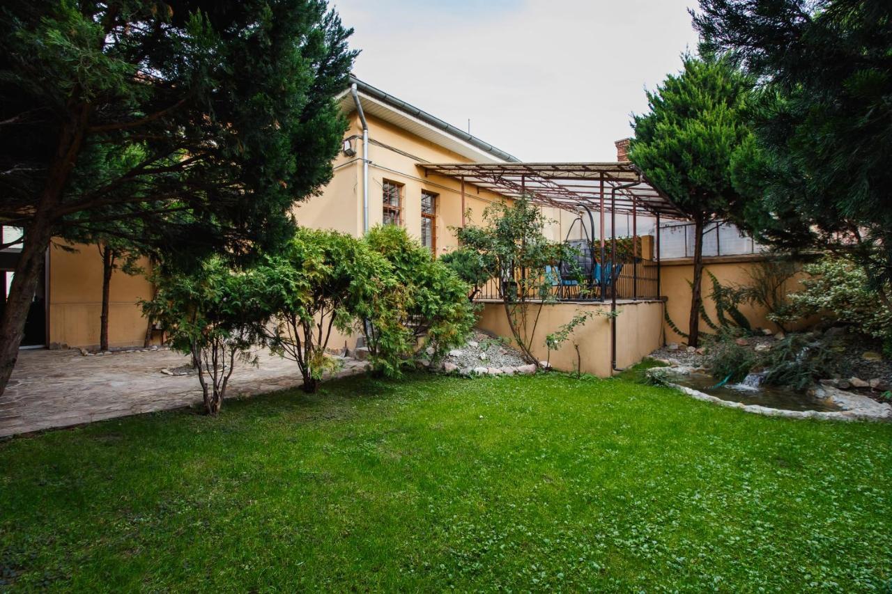 Stunning, Newly Renovated Central Apartment Oradea Εξωτερικό φωτογραφία