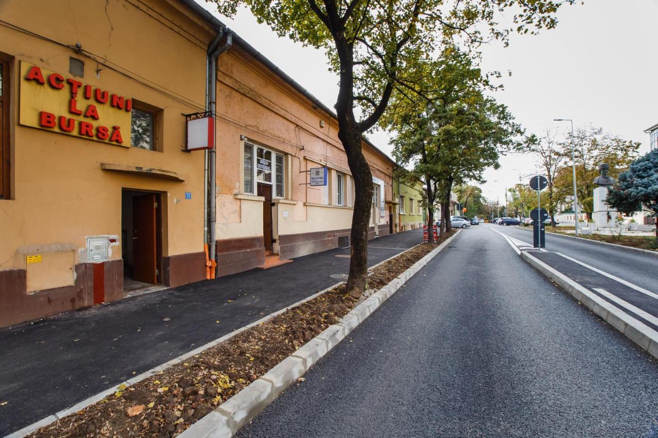 Stunning, Newly Renovated Central Apartment Oradea Εξωτερικό φωτογραφία